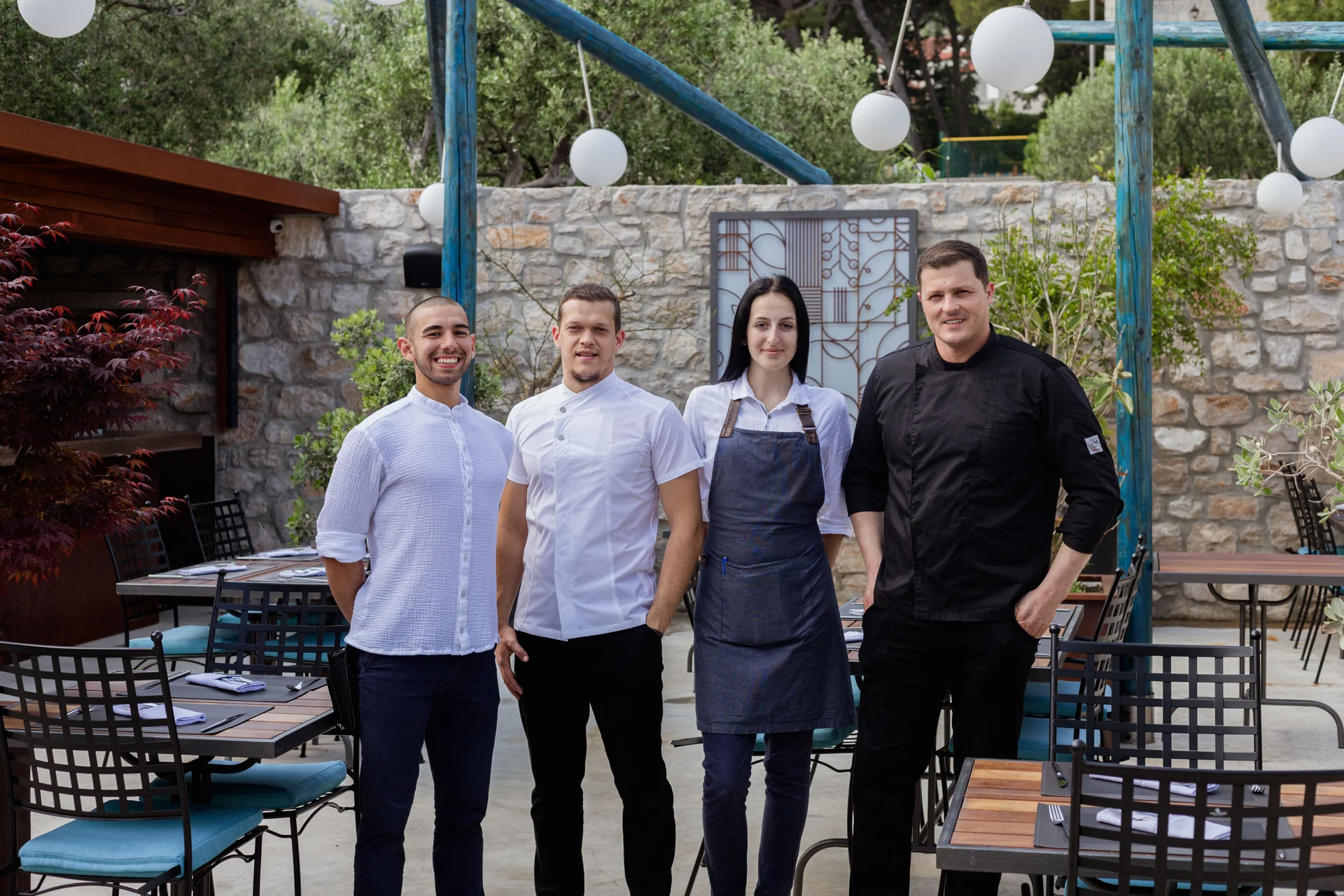 Restaurant atmosphere at Boket78, Brač island